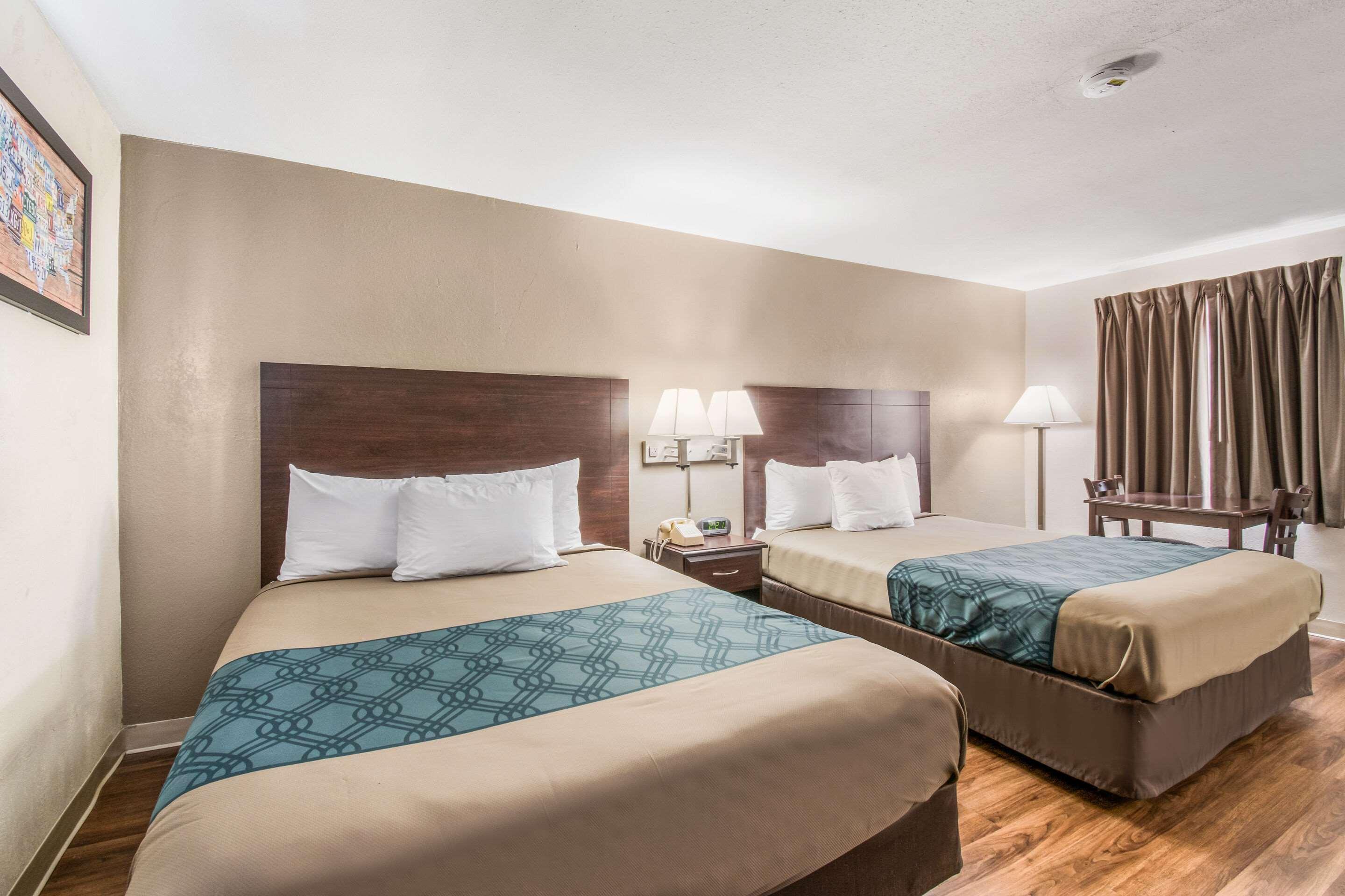 Lodge Econo Mechanicsburg