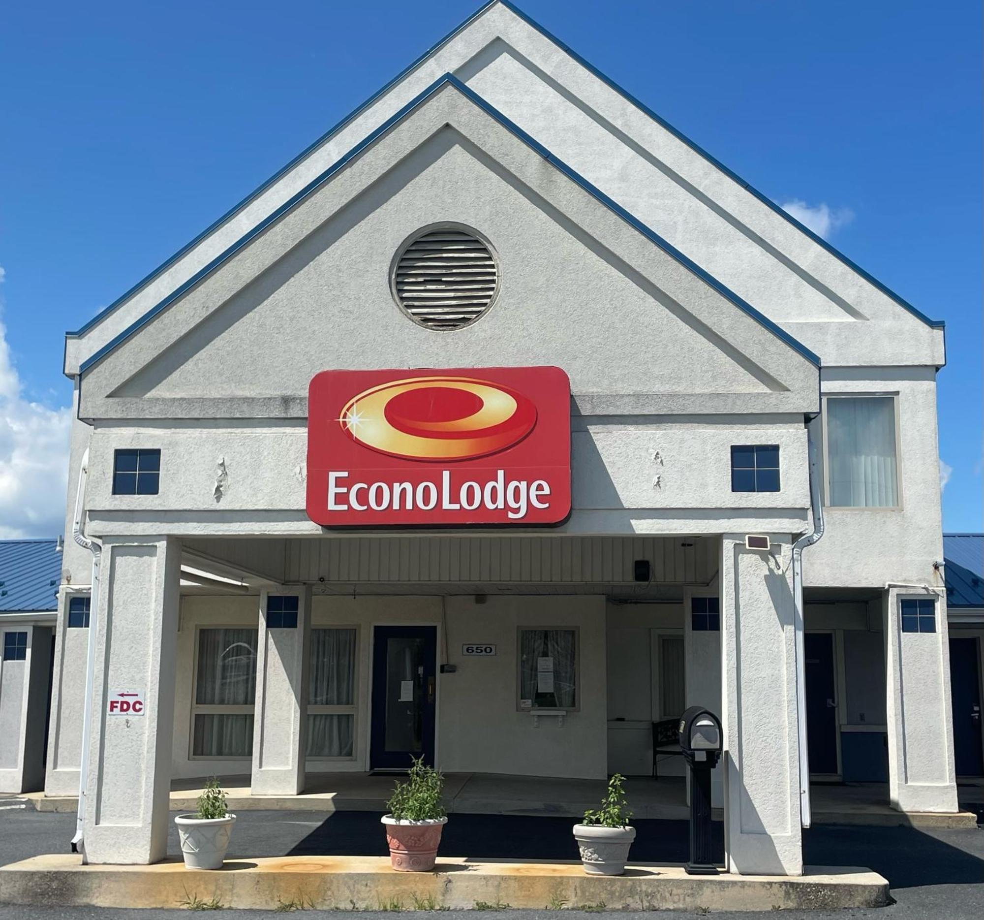 Econo * Mechanicsburg